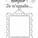 Des enfants en train de jouer et d'apprendre dans une classe de maternelle