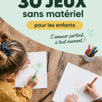 Un groupe d'enfants jouant à des jeux d'imagination sans matériel dans un parc