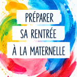Enfant souriant préparant son sac pour la rentrée à la maternelle en regardant des fournitures scolaires.