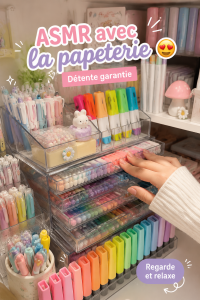 Une scène apaisante avec des articles de papeterie disposés sur une table.