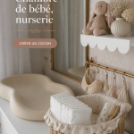 Chambre d'enfant moderne avec des couleurs douces et des meubles ergonomiques.