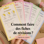 Une personne qui crée des fiches de révisions sur une table avec des livres et des stylos.