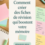 Une série de flashcards colorées disposées sur une table, représentant un outil efficace de révision.