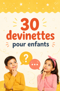 Enfants riant en répondant à des devinettes amusantes