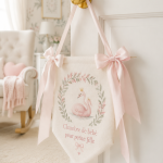 Chambre de petite fille décorée avec douceur et couleur pastel