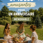 Un groupe d'amis célébrant un anniversaire avec des sourires et des décorations colorées.