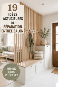 Décoration intérieure avec une séparation élégante entre l'entrée et le salon.