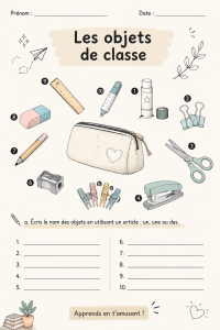 Des objets essentiels pour la rentrée scolaire disposés sur une table.