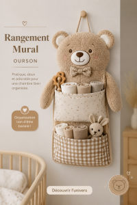 Organisateur mural en peluche coloré accroché dans une chambre d'enfant