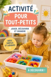 Un enfant souriant s'amusant avec des jeux de construction colorés.
