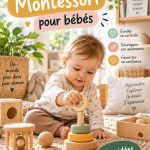 Un bébé jouant avec des jouets Montessori dans un environnement adapté.