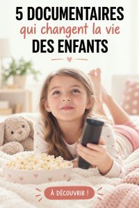 Une image qui montre des enfants attentifs regardant un documentaire éducatif ensemble.
