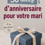 Célébration d'anniversaire festive avec des décorations colorées et un gâteau.