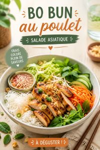 Un bo bun au poulet présenté dans un bol coloré, parfait pour un lunchbox.