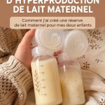 Maman avec son bébé souriant, allaitant confortablement, symbolisant la surproduction de lait maternel