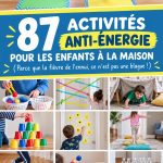 Des enfants jouant ensemble avec des jeux d'intérieur créatifs.