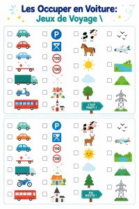 Des enfants groupés autour de leurs parents dans une voiture jouant à des jeux de voyage.