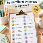 Liste imprimable de fournitures de bureau organisée sur un bureau en bois