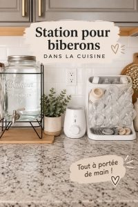 Station de biberons bien organisée dans une cuisine familiale.